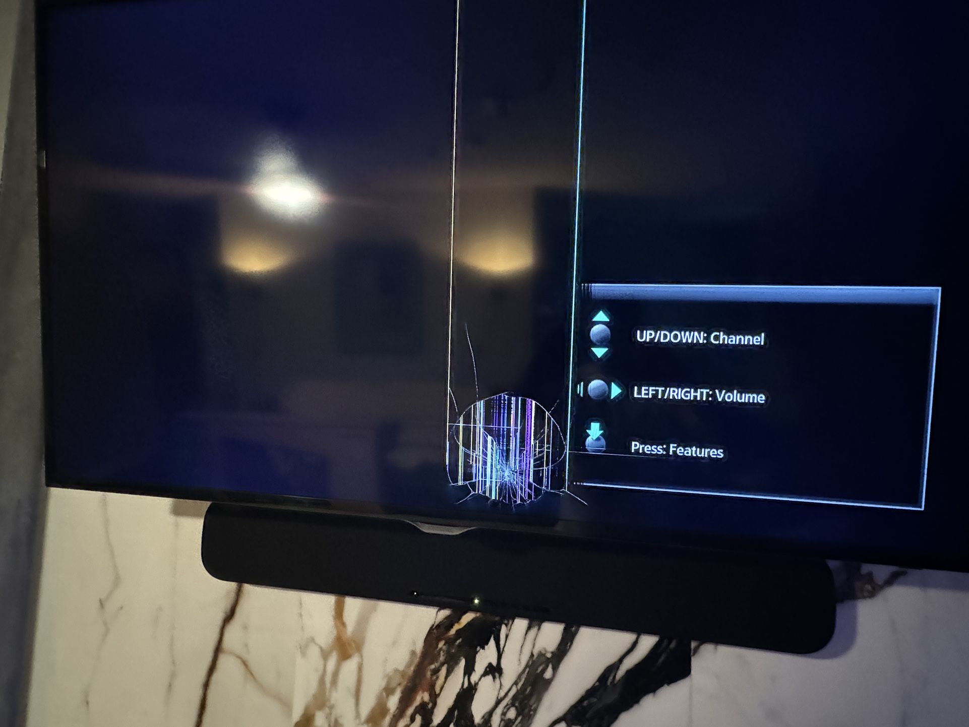 Samsung 50 Inch Tv “Cracked Screen”