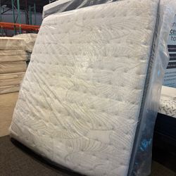 King Mattress SEALY Pillowtop 