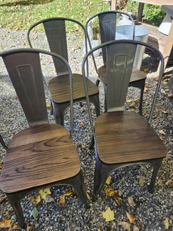 Set of 4 Chairs