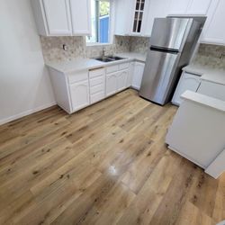Vinyl Flooring & laminate