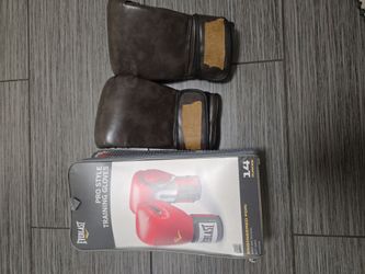 Boxing gloves