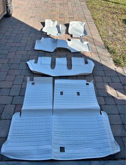 Toyota Highlander White Mats
