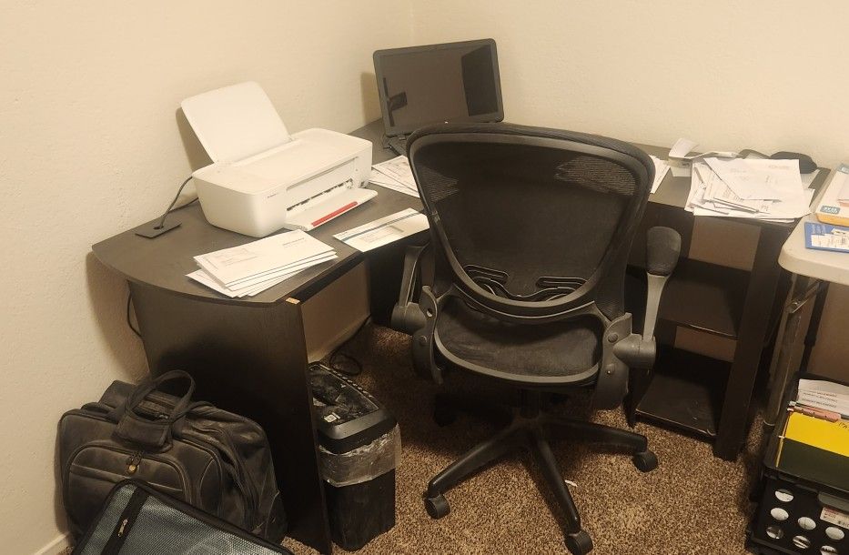 L-shaped Computer Desk