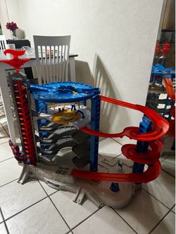 Hot Wheel Garage