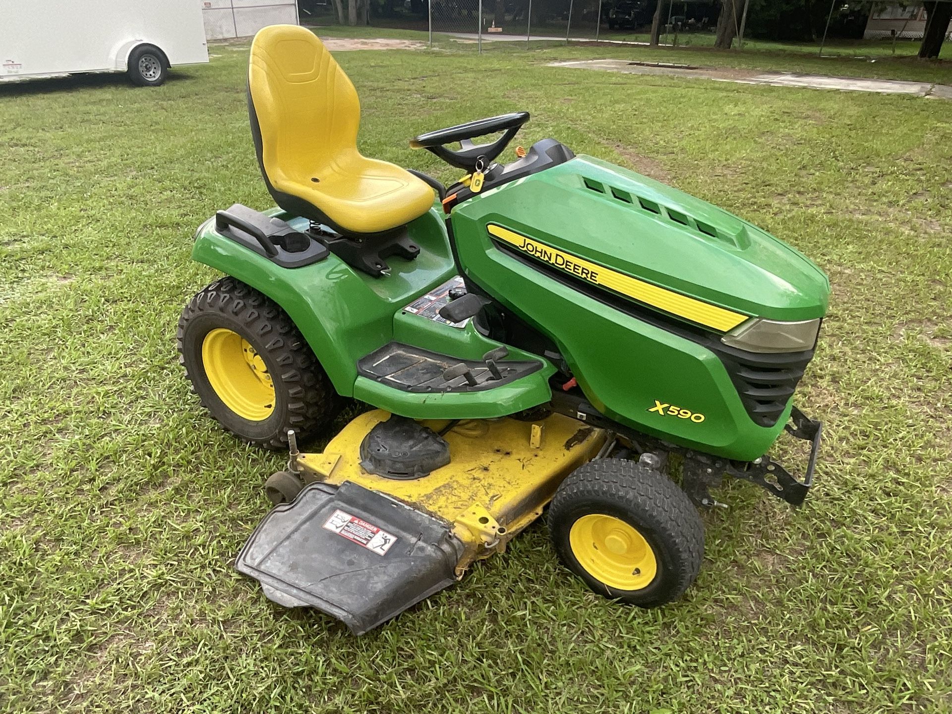 2019 John Deere X590 Lawn Tractor Hydraulic Steering Hydraulic Deck Lift Only 299 Hours Fully Serviced Ready To Go