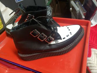 T.U.K. Creepers