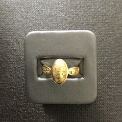 14kt 5.3 Grams Of Gold Quartz Ring Size 6.5 