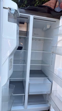 LG double door refrigerator w/ ice maker