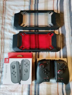 Switch 1 Accessories: Gray Joy-Con, Mumba case, Hori Split Pad Pro