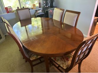 Wooden Dining Table with Leaf and 6 chairs