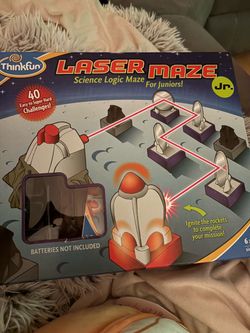ThinkFun Laser Maze Jr. Science Logic Game