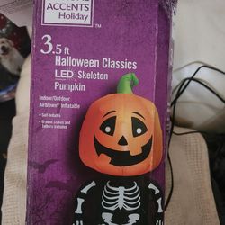 Halloween Skeleton 3.5ft New Led