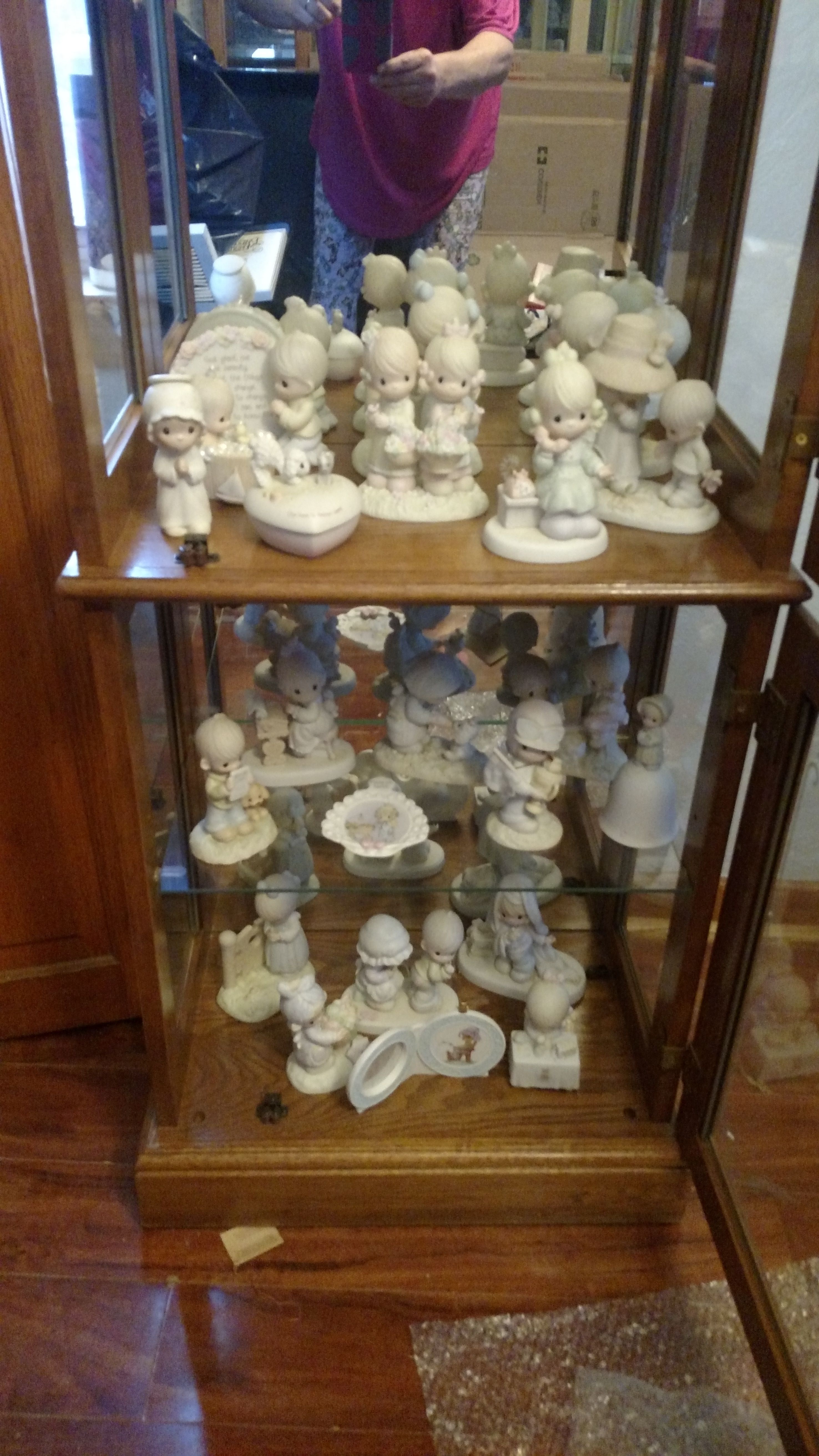 Precious moments curio cabinet