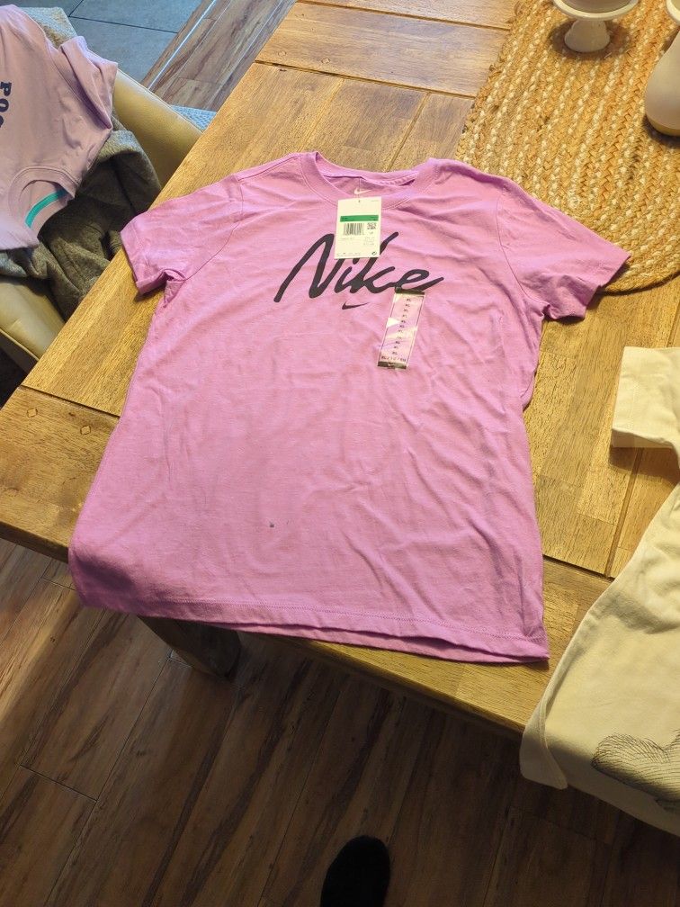 Nike Lavender Girls T-shirt Kids XL14/16
