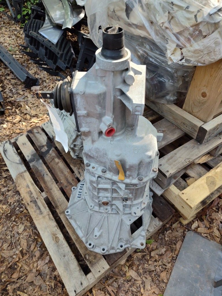 Early 2000 Ford Mustang 5 Speed Transmission OEM Part