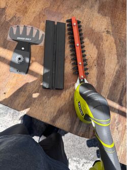 RYOBI 18V  Grass Shear and Shrubber Trimmer