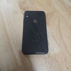 IPHONE XR....64GB.....UNLOCK ANY SIM 