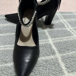 Heels size 9