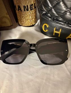 Women’s Shades