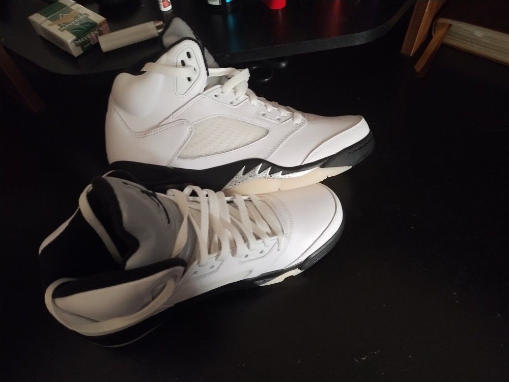 Retro Jordan 5s