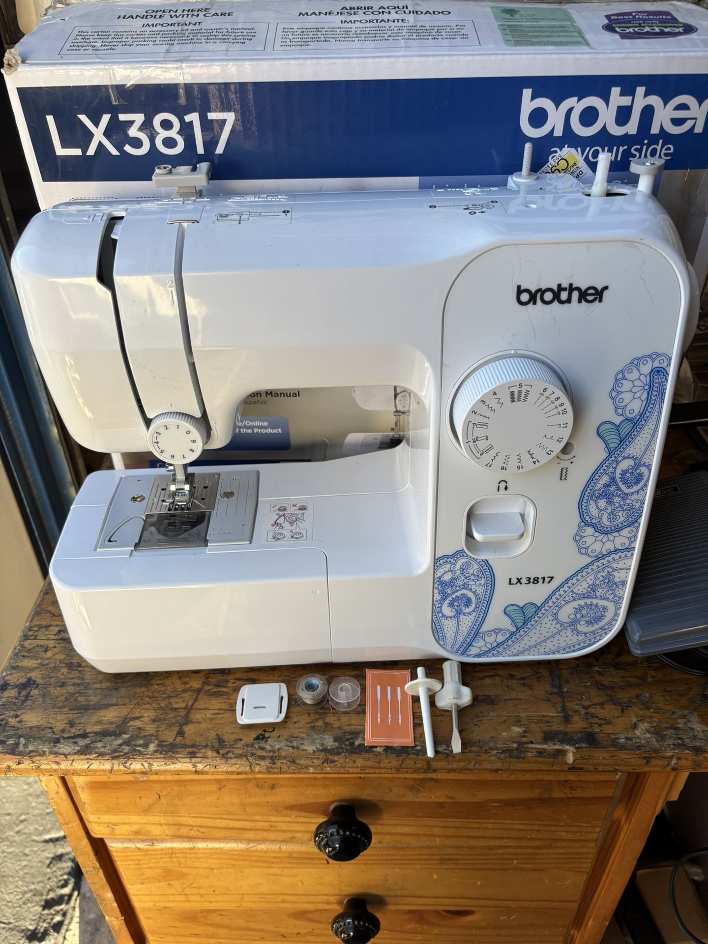 Brother LX3817  Full-Size Sewing Machine