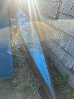 Beautiful wood canoe 17 feet long