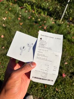 Air pod 3 pros ( Noise cancellation)