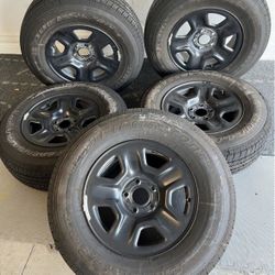 Jeep Wrangler OEM wheels 245/75/17