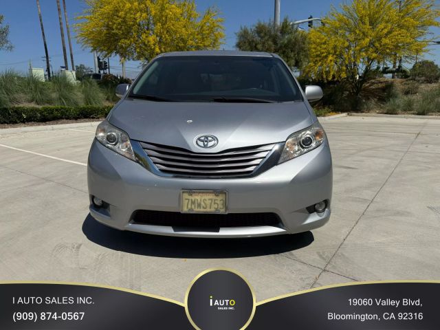 2015 Toyota Sienna