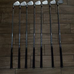 Taylormade Irons PW-4