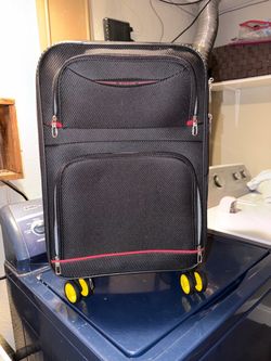 Wisdom Black Carry-On Spinner Luggage