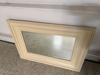Authentic Vintage 2001 Pottery Barn — Heavy Solid Wood Frame mirror 42”x30”
