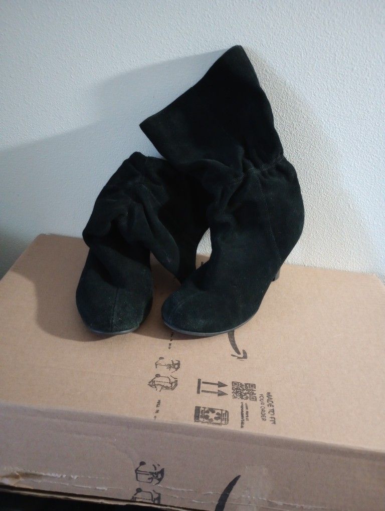 Black Suede Boots Size 7.5