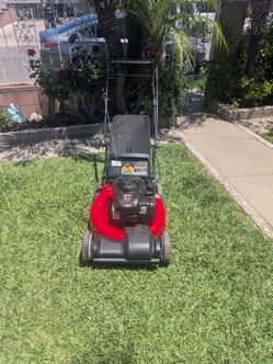 Lawnmower lawn mower