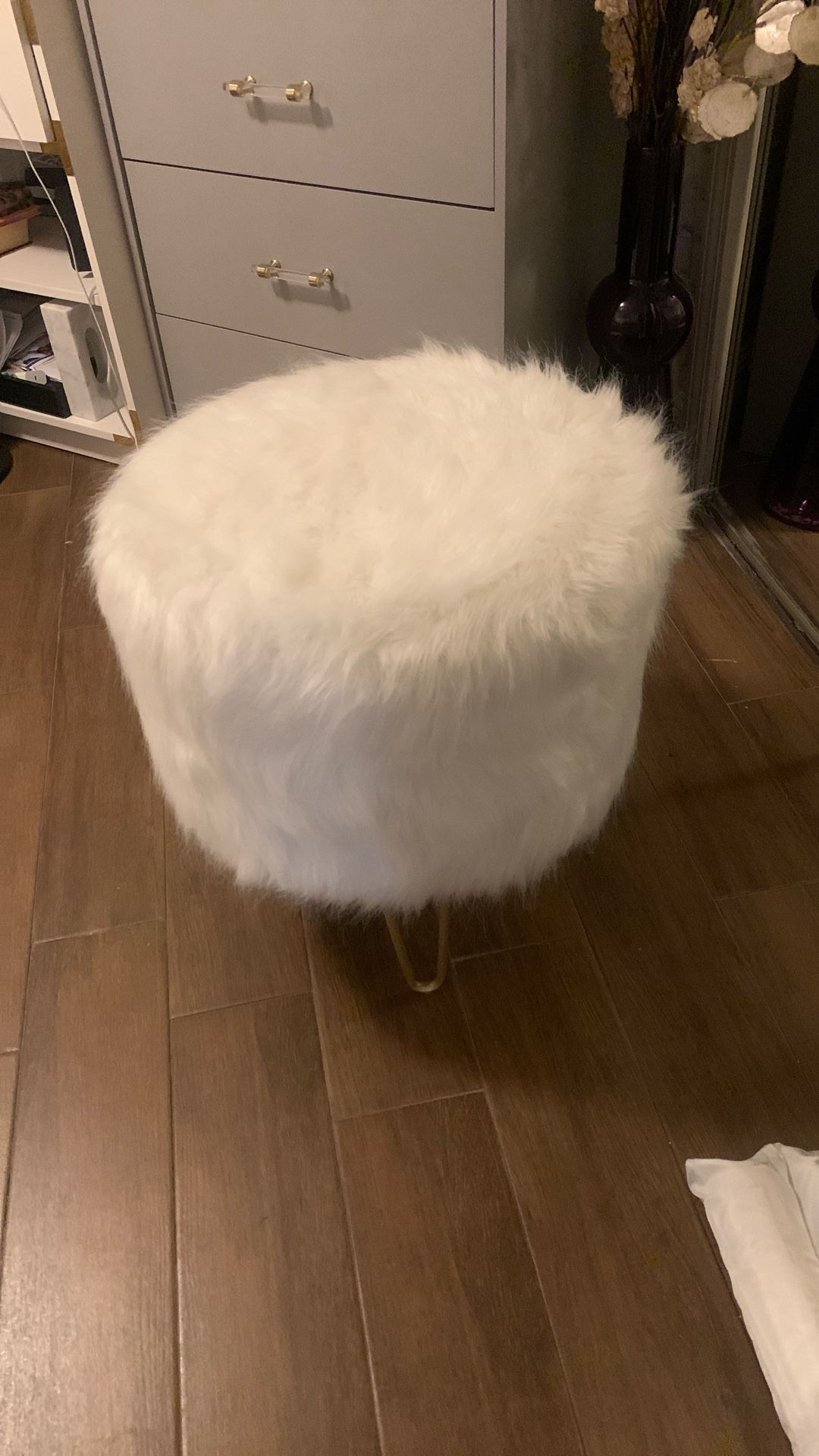 Cute White Ottoman