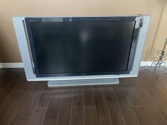 Sony Wega XBR 50 Inch TV - Works Great