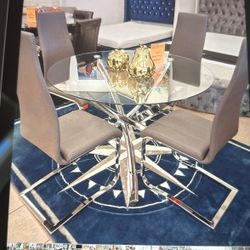 Glass Dining Table With 4  Chair
