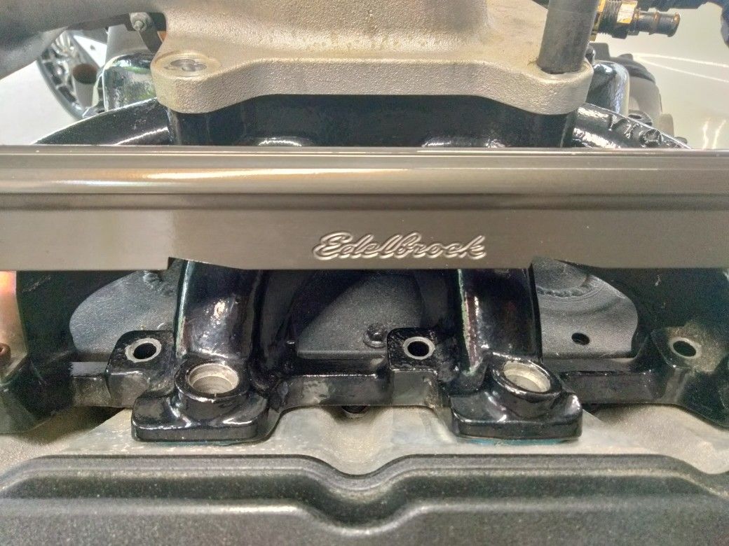 LS Edelbrock Intake And Elbow Package for Sale in San Antonio, TX OfferUp