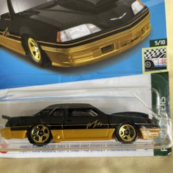 Hot Wheels 1988 Pro Street Thunderbird. NIP