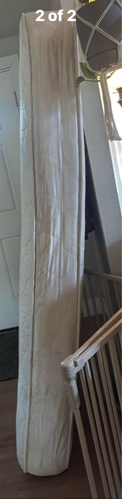Twin matress