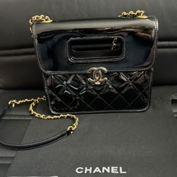 CHANEL Patent Leather Handbag