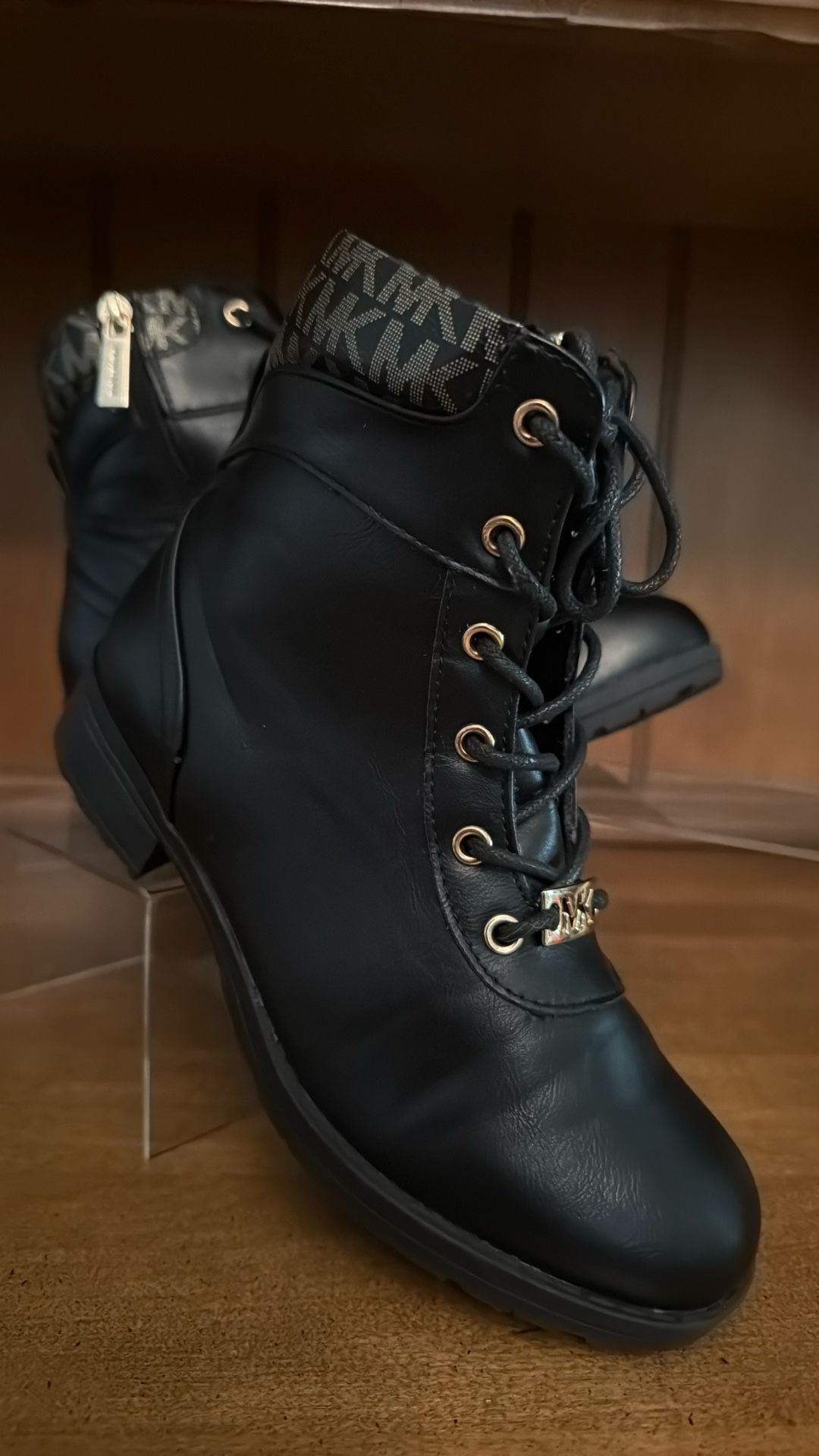 Michael Kors Kids Boot With Gold Tone Monogram Girls Boots Size 3