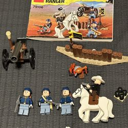 Lego The Lone Ranger 79106 - complete with manual  (with 1 broken brick)