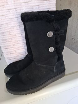 WOMEN'S BOOTS SIZE 9 PICK UP IN SUN VALLEY $9