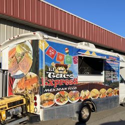 2007 Ford Food Truck 