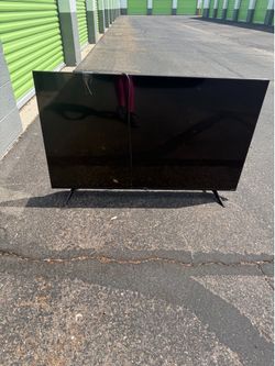 Hisense Roku TV 42”