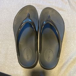 Oofos Women’s Sandals