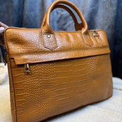 Cognac Crocodile Genuine Leather Briefcase Messenger Business Work Bag with StrapbBrand
