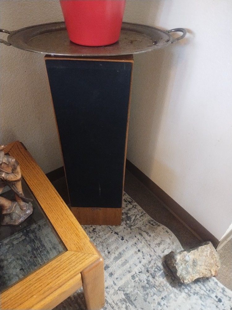 2 8 Inch Home Speaker