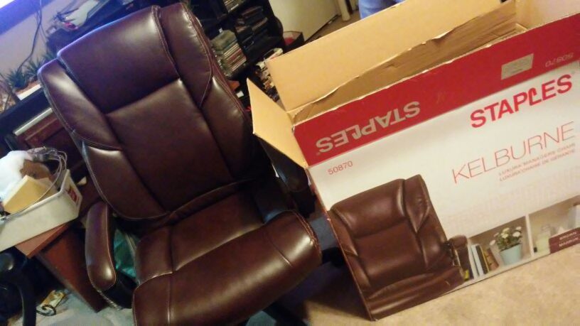 Kelburne luxury manager's chair from Staples